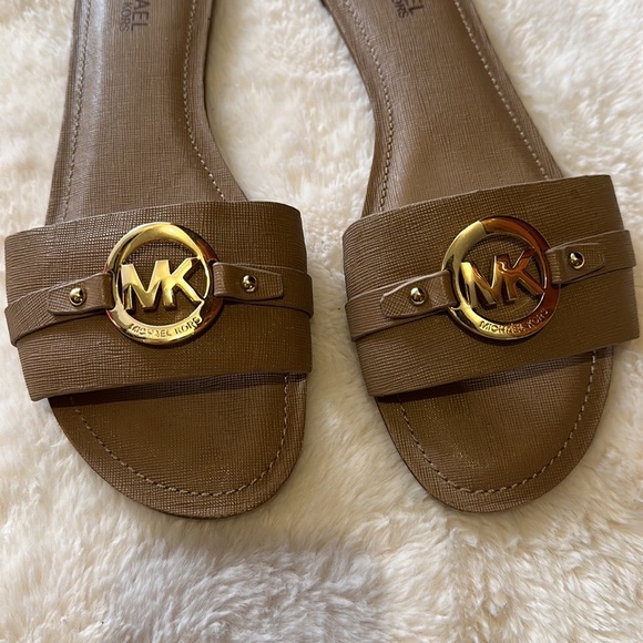 Michael Kors Sandals - Picture 2 of 4